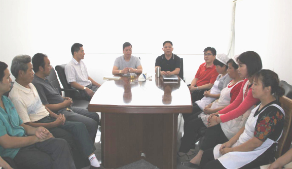 正睿老師、維杰管理干部召開調(diào)研座談會