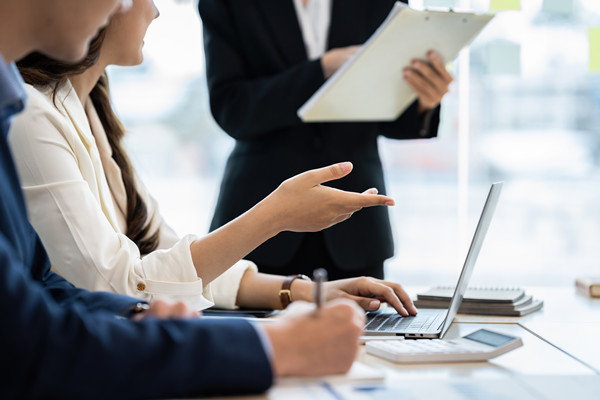 集團(tuán)管控模式：如何選擇適合自身的集團(tuán)管控模式？