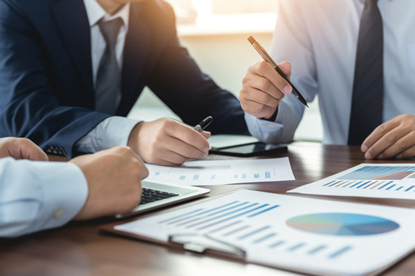 風(fēng)險管理咨詢：識別并應(yīng)對潛在風(fēng)險，確保生產(chǎn)安全