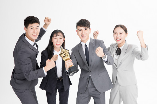 全面薪酬戰(zhàn)略實(shí)施：提升員工滿意度，提升企業(yè)績(jī)效