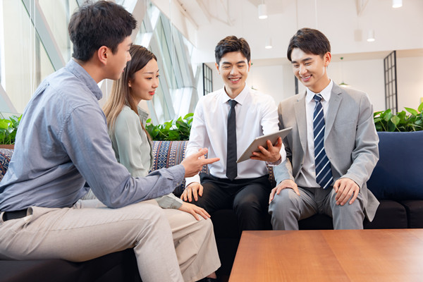 年度經(jīng)營(yíng)計(jì)劃：聚焦核心業(yè)務(wù)，提升核心競(jìng)爭(zhēng)力