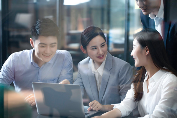 績效管理的持續(xù)改進(jìn)：不斷優(yōu)化，追求卓越