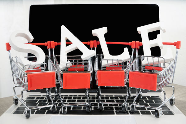 品牌戰(zhàn)略規(guī)劃：制定長(zhǎng)期發(fā)展規(guī)劃，確保品牌穩(wěn)健發(fā)展