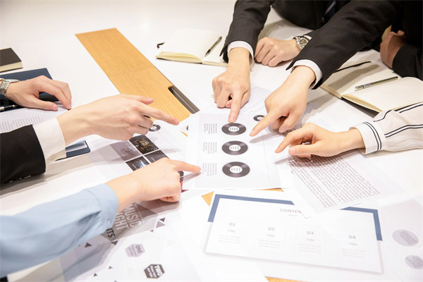 營銷團隊管理：培養(yǎng)高效團隊，提升執(zhí)行力