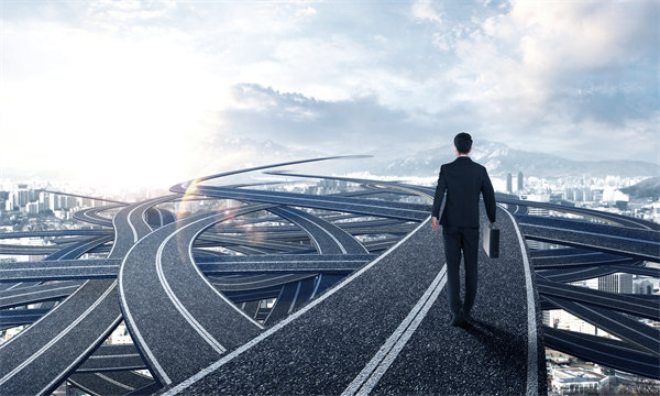 構(gòu)建高效集團(tuán)管控模式，促進(jìn)業(yè)務(wù)協(xié)同與資源整合