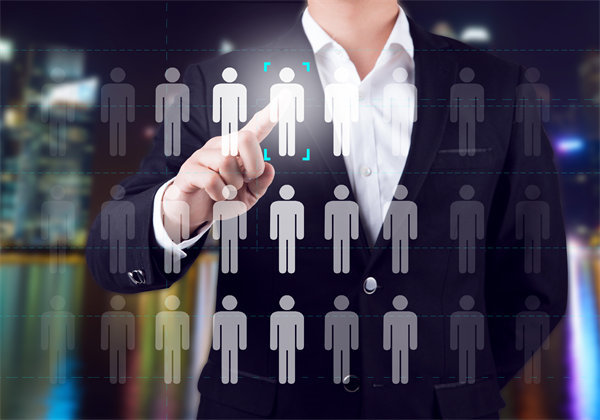 靈活調(diào)整組織規(guī)劃，應(yīng)對(duì)市場(chǎng)變化與業(yè)務(wù)挑戰(zhàn)