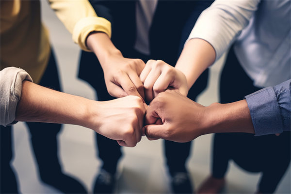 協(xié)同內(nèi)外力量，執(zhí)行經(jīng)營(yíng)計(jì)劃，共創(chuàng)企業(yè)美好明天