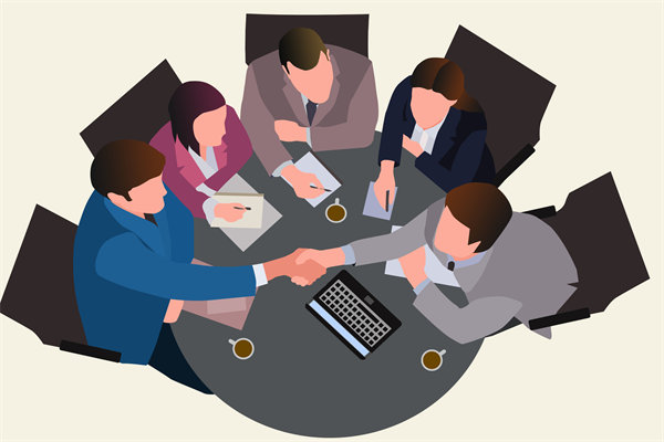 在企業(yè)管理中，專(zhuān)權(quán)式和民主式管理各有哪些優(yōu)缺點(diǎn)？