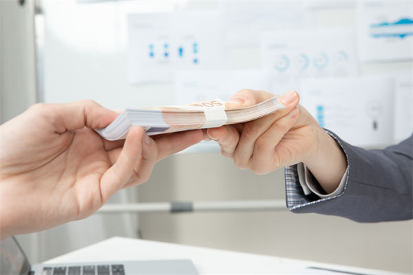 廣東一公司發(fā)錢鼓勵(lì)員工談戀愛，品牌營(yíng)銷怎么看？