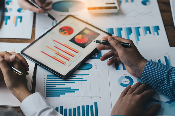 面對(duì)多元化業(yè)務(wù)，集團(tuán)如何精準(zhǔn)制定管控體系與策略？