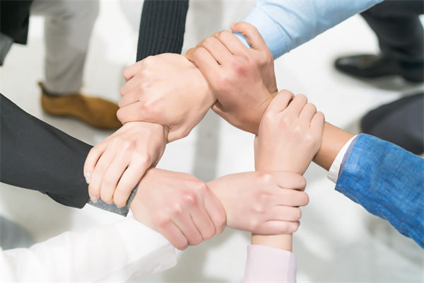 高效團(tuán)隊(duì)打造秘訣：企業(yè)管理中的領(lǐng)導(dǎo)力藝術(shù)何在？