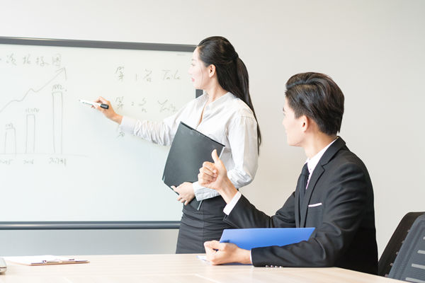 薪酬績效總難平衡，怎樣調(diào)整才能既控成本又激勵(lì)員工？