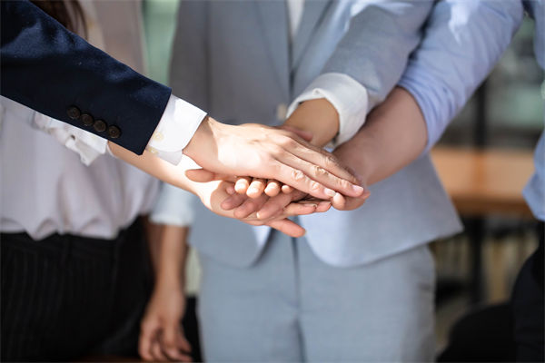 新老員工文化沖突不斷，企業(yè)文化怎樣實(shí)現(xiàn)融合傳承？