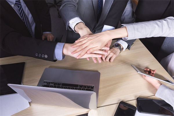 年度經(jīng)營計劃目標(biāo)宏大，執(zhí)行時為何總?cè)迸R門一腳？