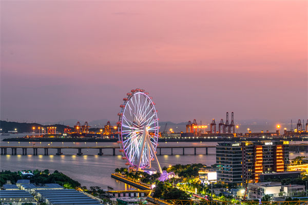 行業(yè)洗牌加速企業(yè)迷茫，深圳戰(zhàn)略咨詢公司能指明突圍方向嗎？