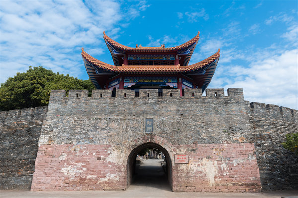 企業(yè)卡在轉(zhuǎn)型關(guān)鍵期難推進(jìn)，肇慶管理咨詢公司有何突圍方案？