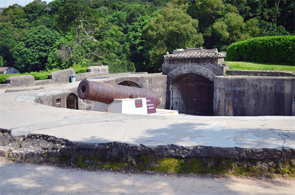 企業(yè)戰(zhàn)略飄在半空落地難，東莞戰(zhàn)略咨詢(xún)公司能釘牢嗎？